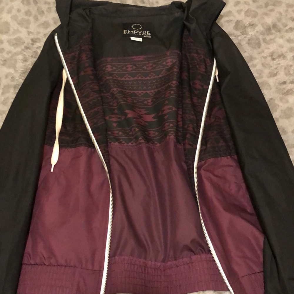 USED EMPYRE WINDBREAKER